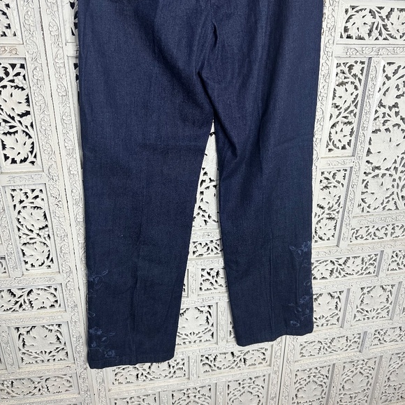 NWT Ann Taylor Dark Wash Floral Embroidered Straight Leg Jeans Sz 8 - Picture 6 of 8